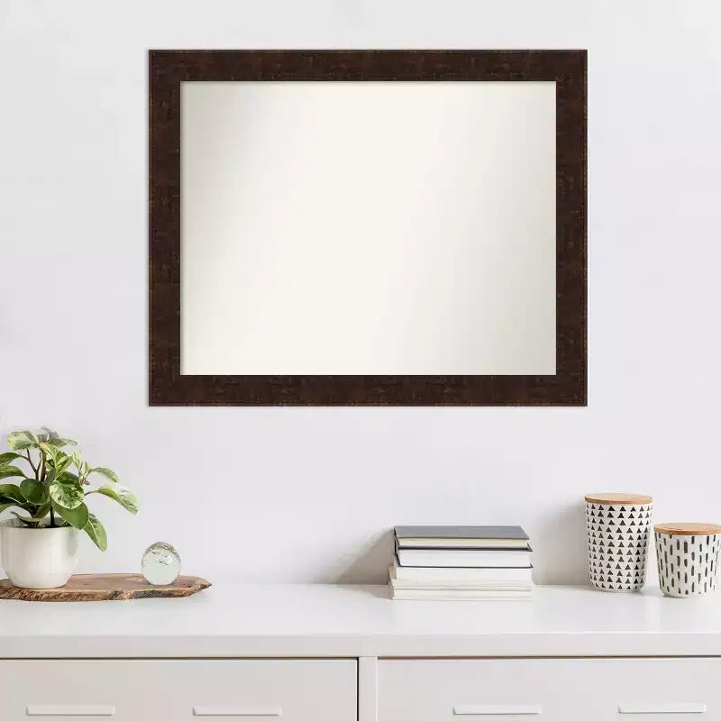 Miroir mural étroit biseauté en bronze