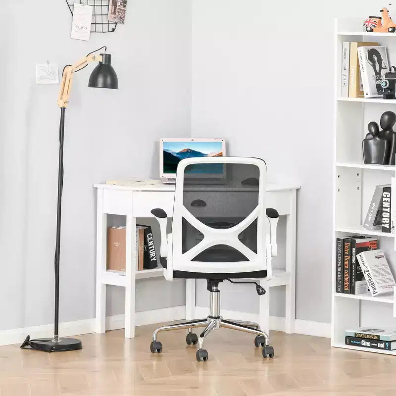 Bureau d'angle, Bureau informatique triangulaire