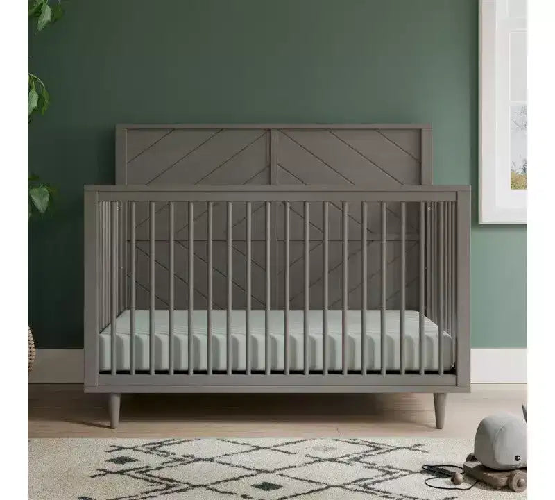Commode et chiffonnier pour chambre de bébé