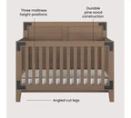 Chambre de bébé Lit et Commode
