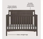 Lit de bébé convertible, commode avec plateau à langer et fauteuil à bascule confortable